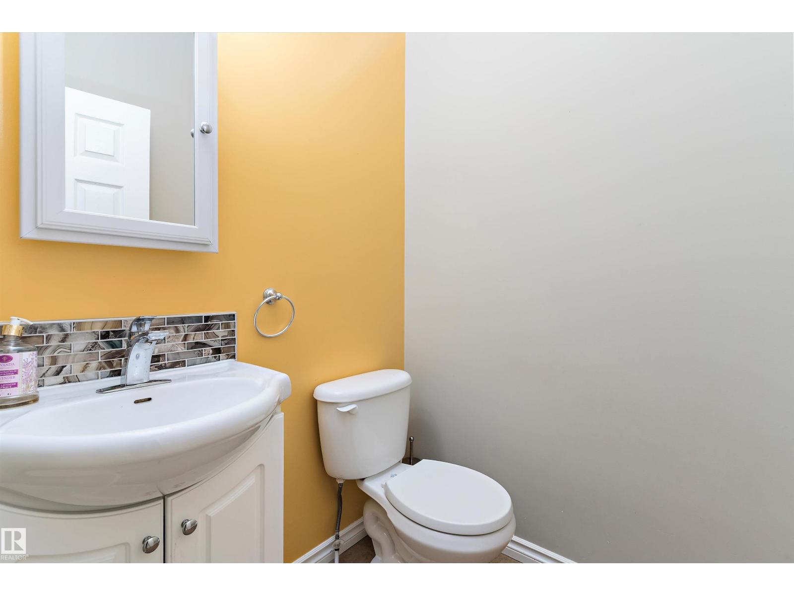 11846 125 ST NW, Edmonton
