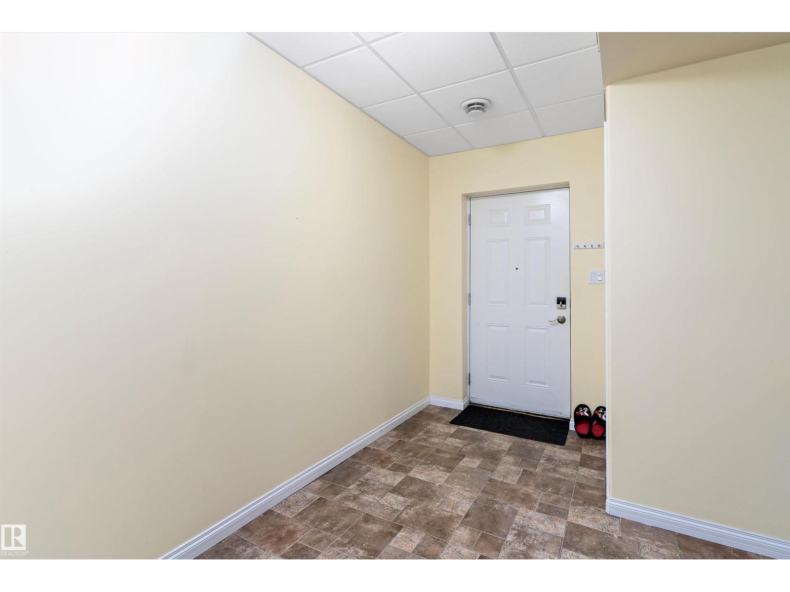 11846 125 ST NW, Edmonton