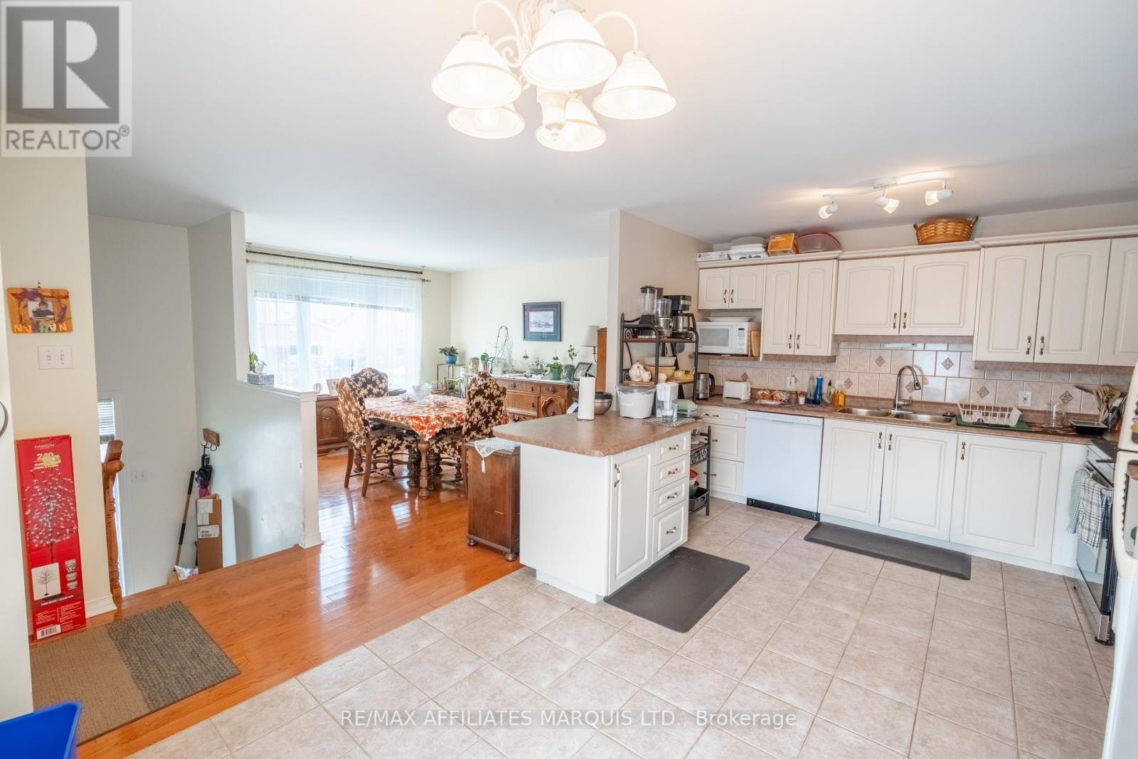 2231 GLEN BROOK DRIVE - Image 2