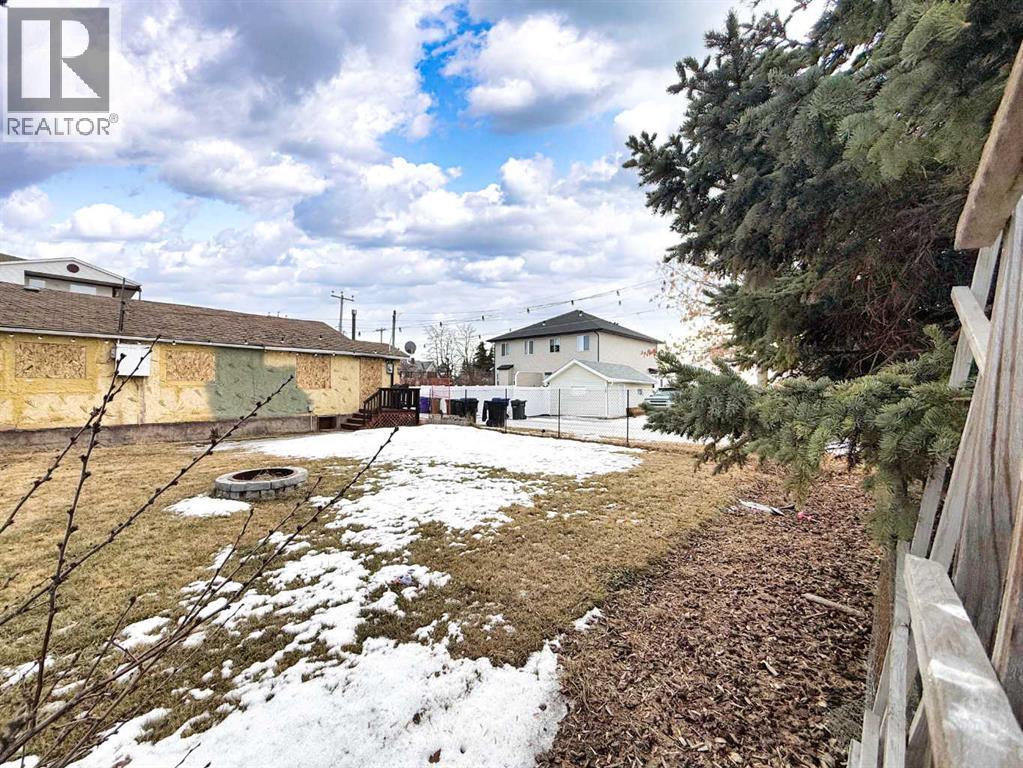 4906 52 Avenue — photo 8