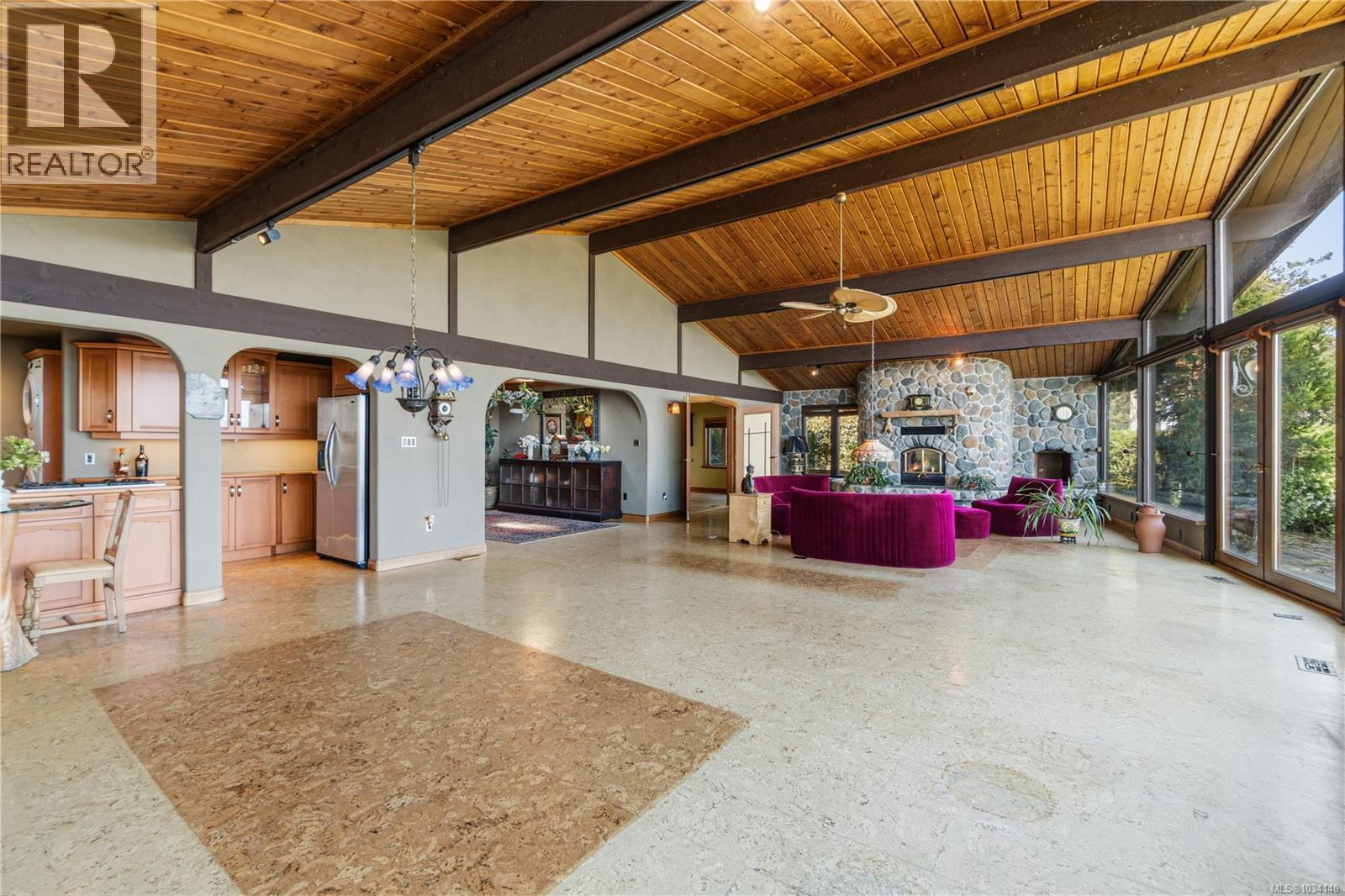 893 Shorewood Dr - 36