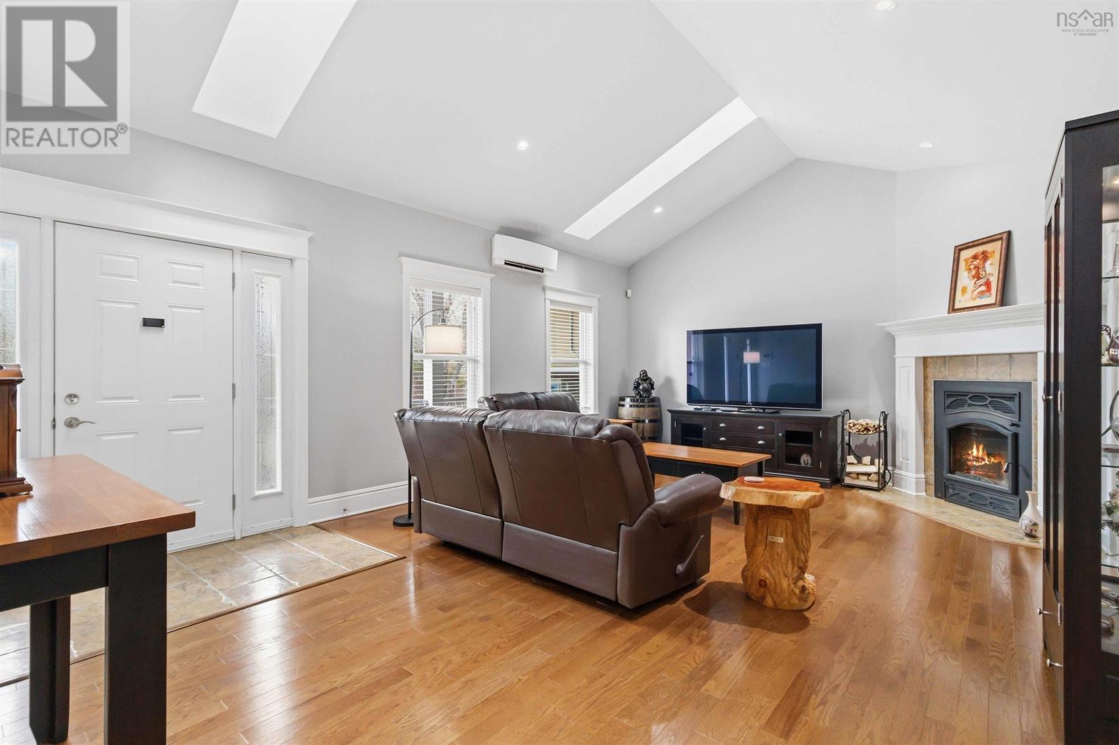 Property 3 of 49 of 332 Bailee Drive