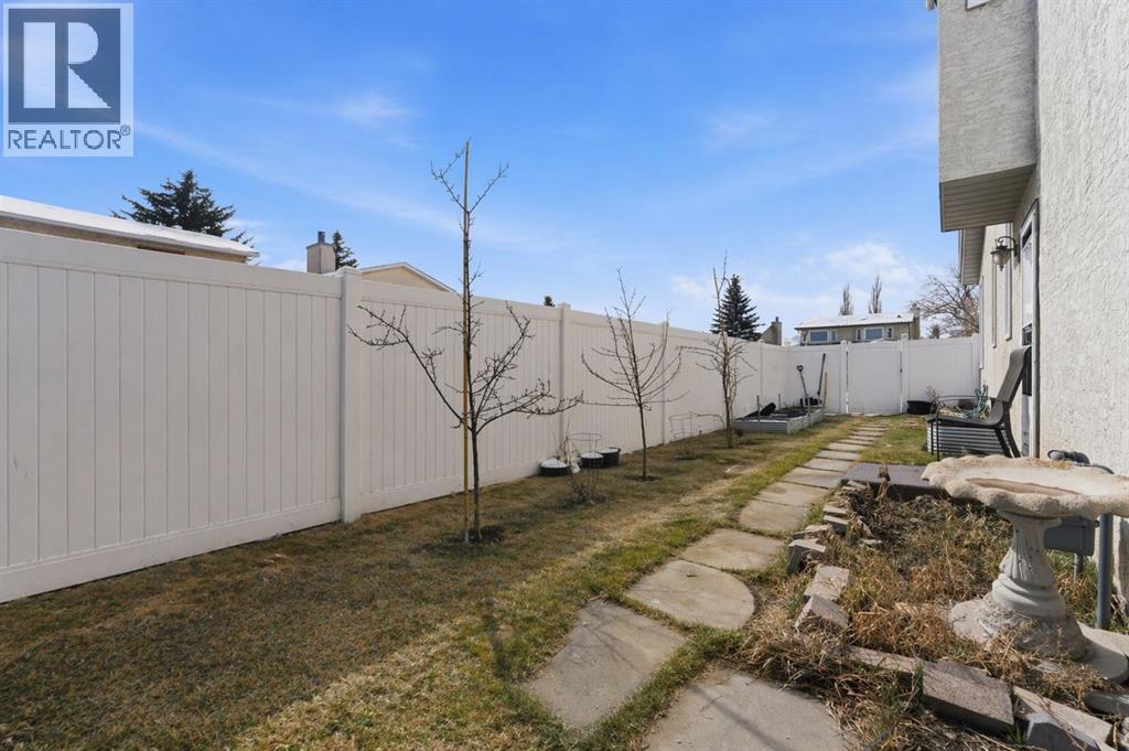 20 Applewood Way SE - 27