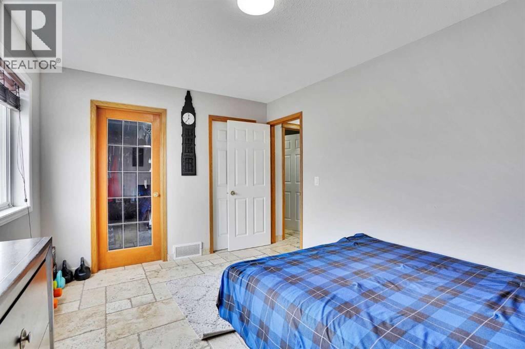 4 Martin crossing Bay NE — photo 28