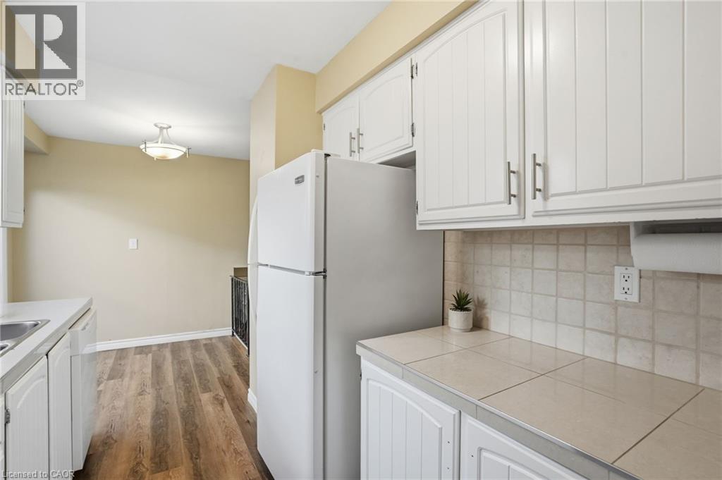 94 WENDOVER Drive - 16