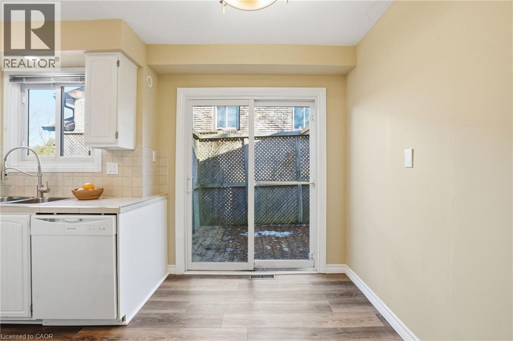 94 WENDOVER Drive - 20