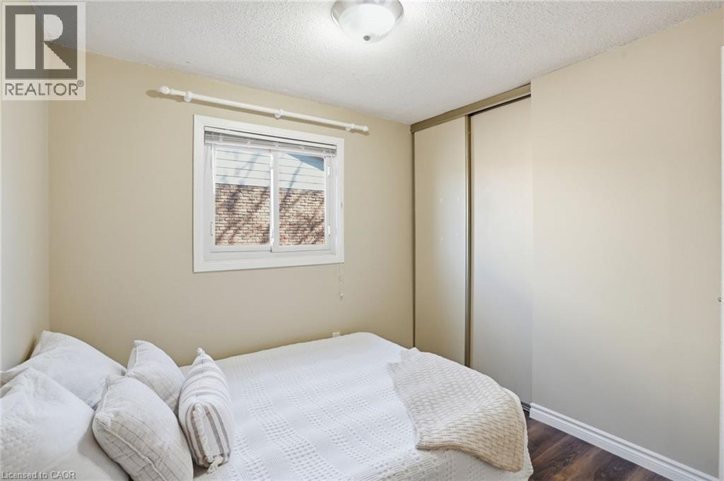 94 WENDOVER Drive - 24