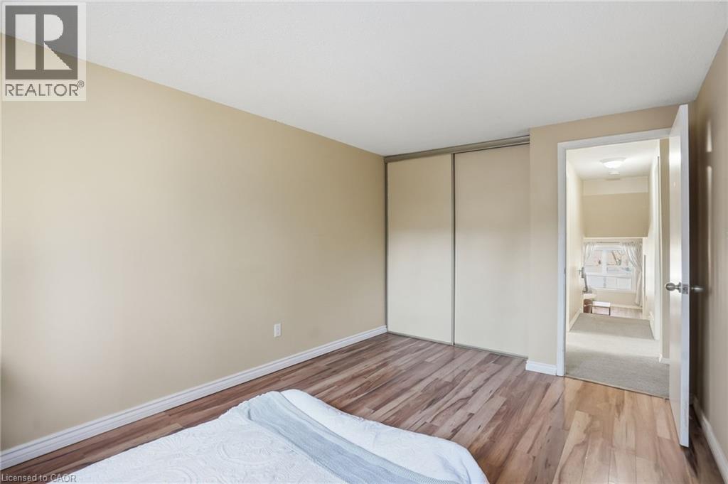 94 WENDOVER Drive - 28