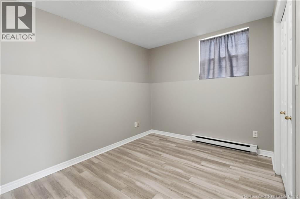 75 Algonquin Crescent - 29