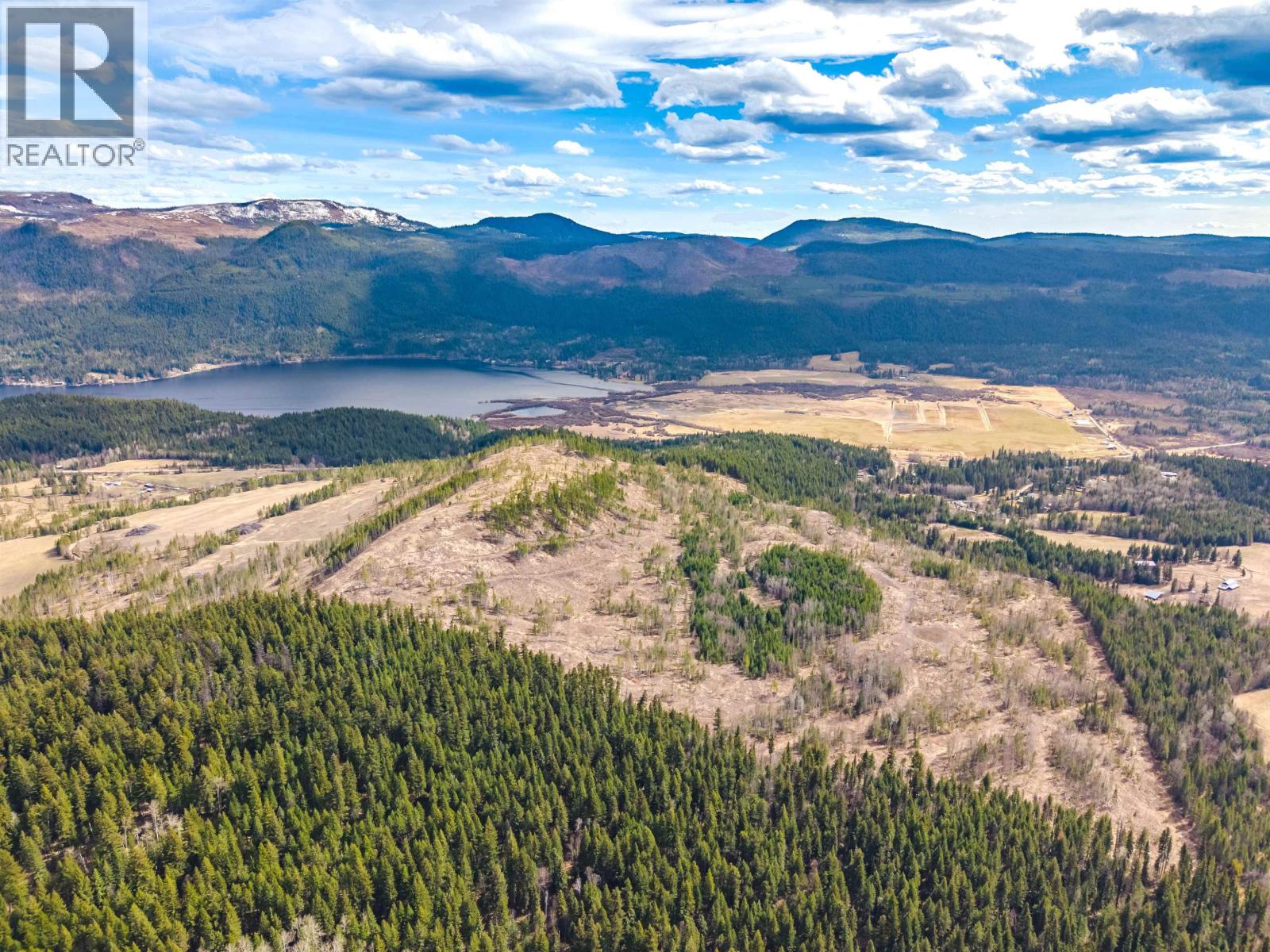 7213 SUMMIT DRIVE, Canim Lake