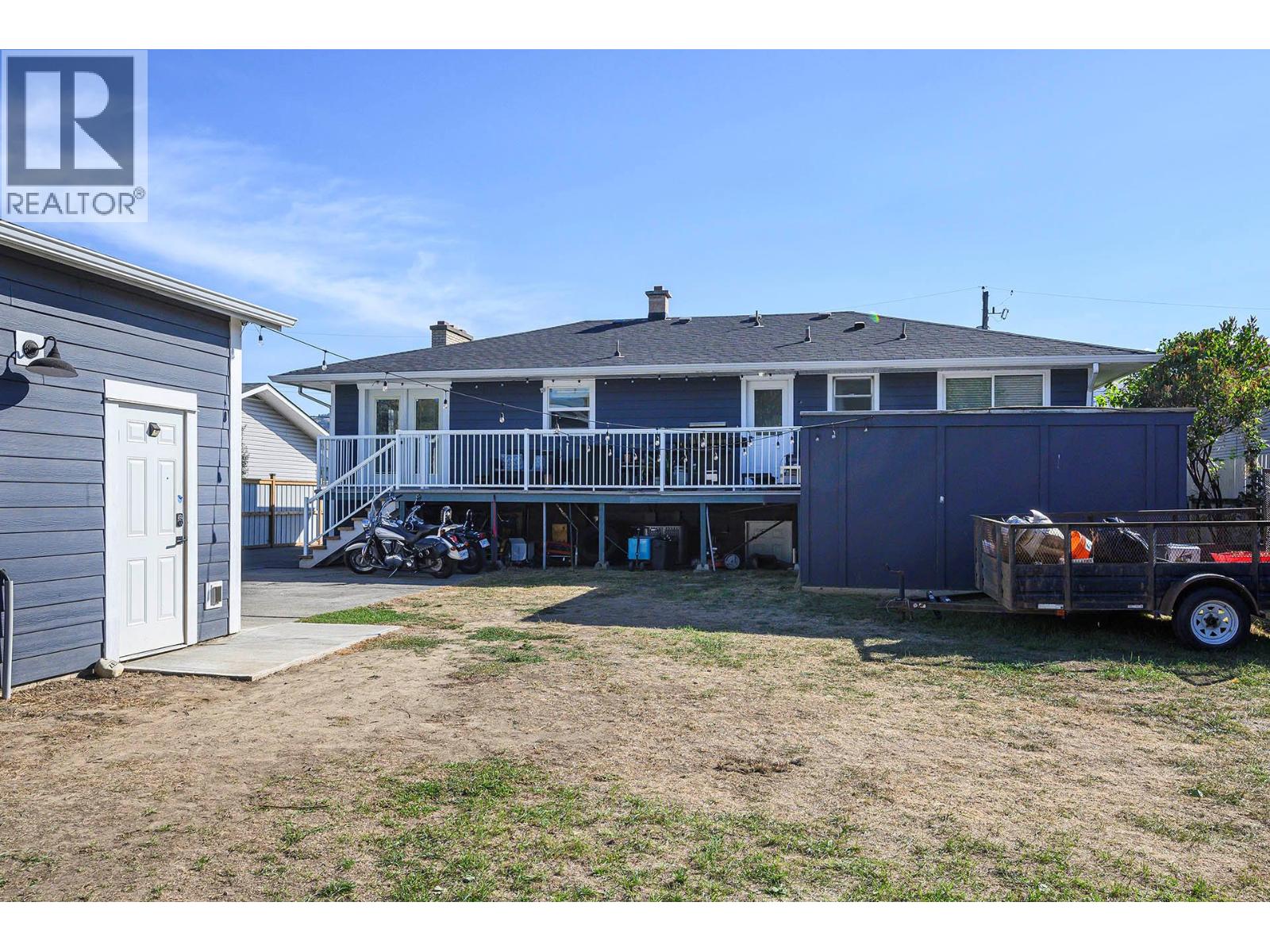 2436 YOUNG Avenue - 44