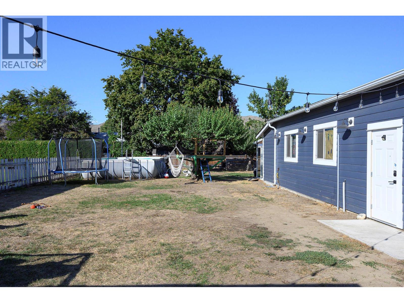 2436 YOUNG Avenue - 48