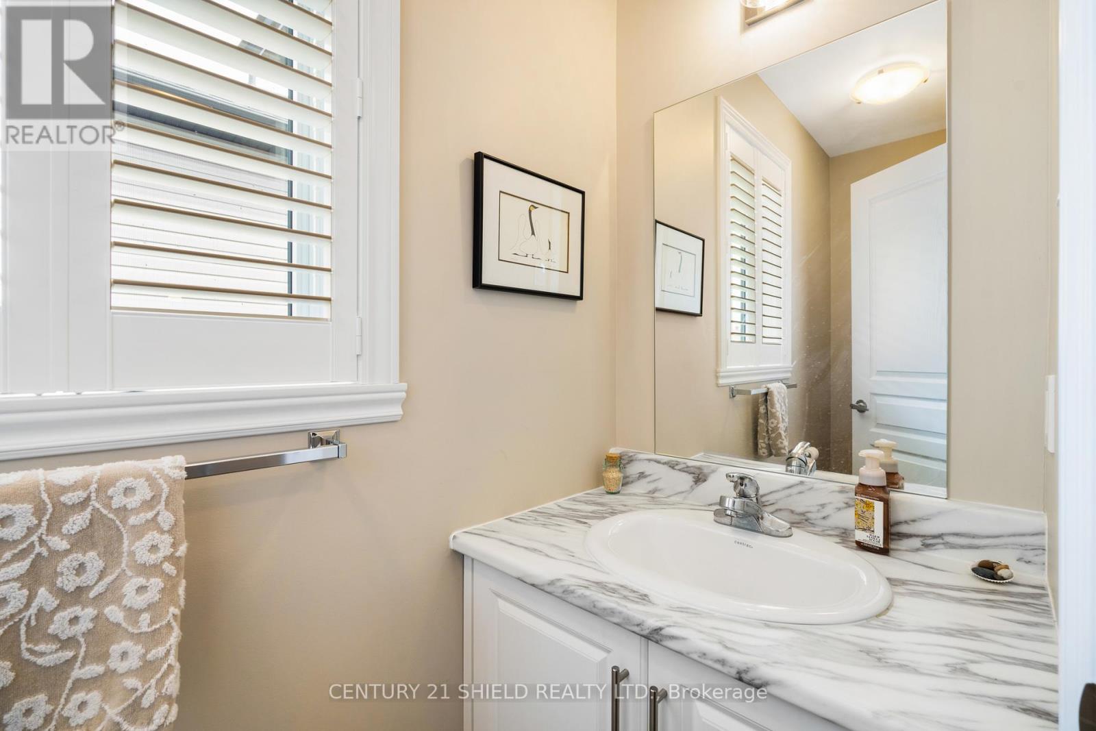 292 EAST RIDGE DRIVE - 27