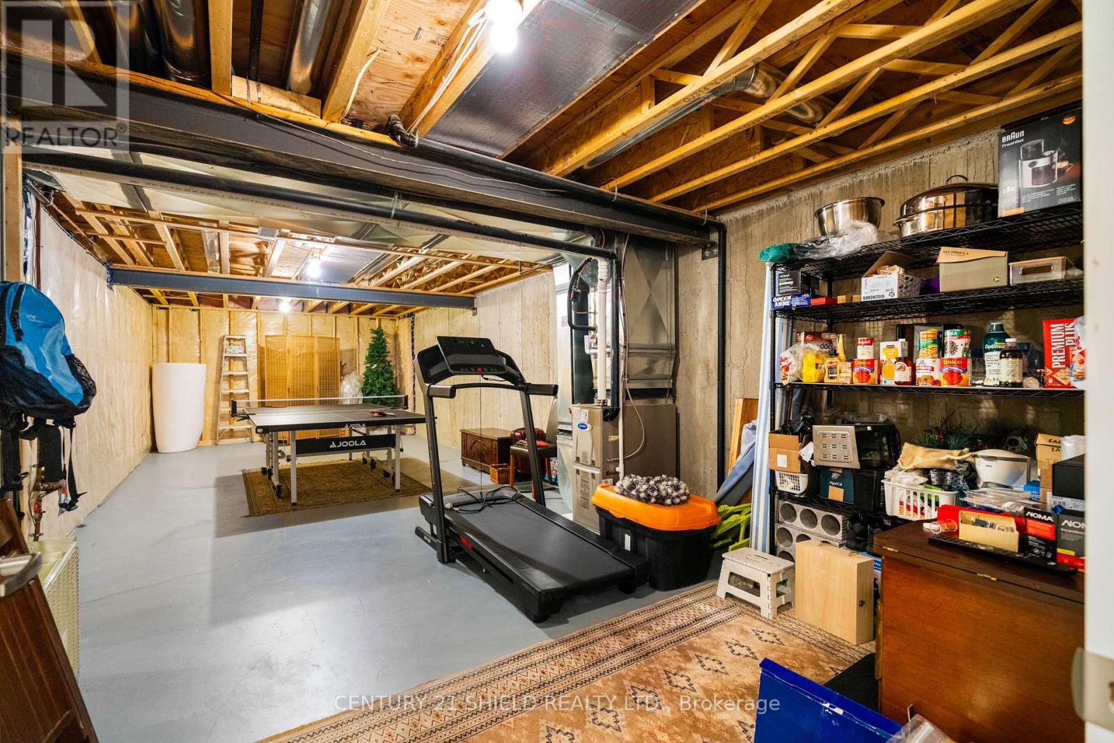 292 EAST RIDGE DRIVE - 44