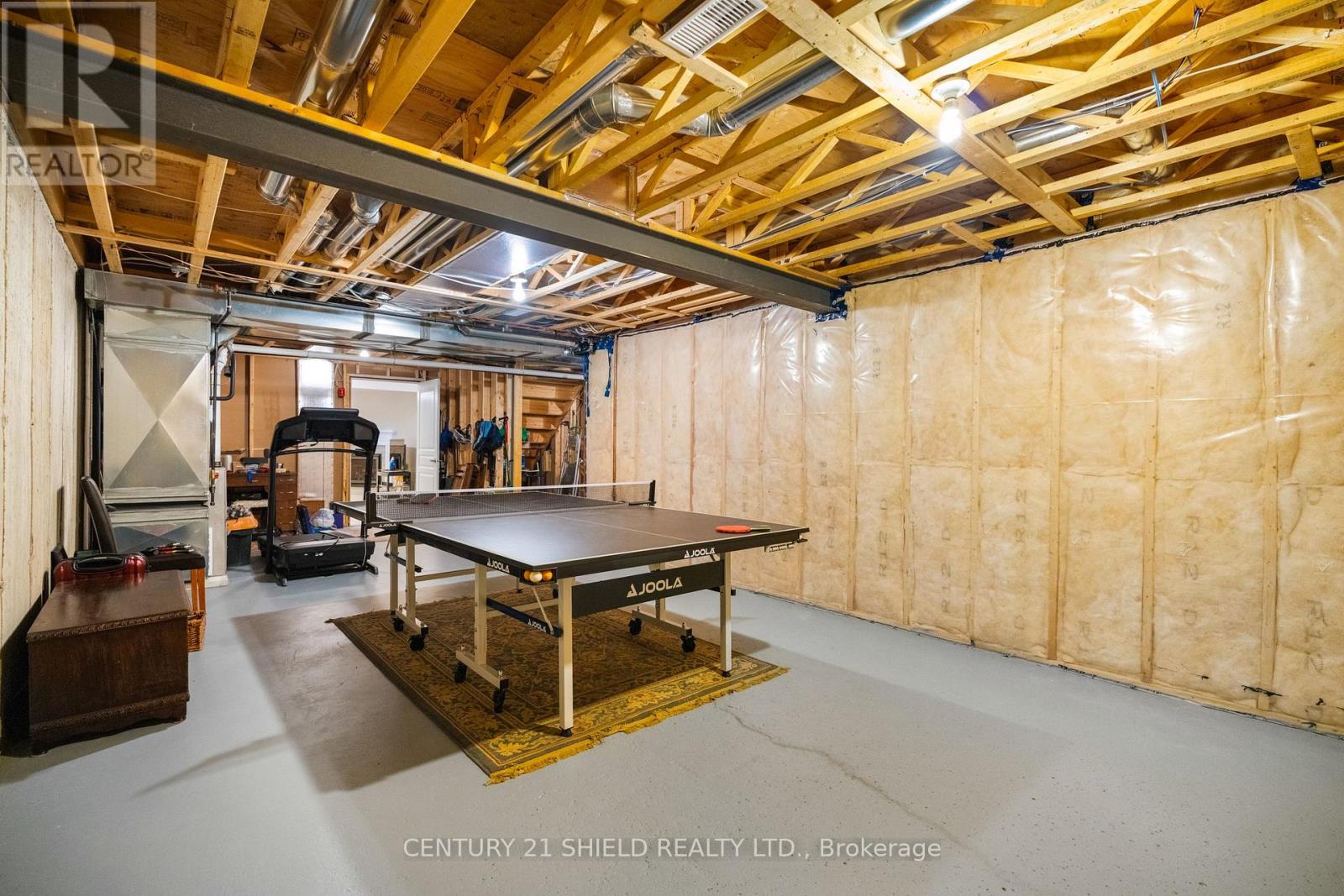 292 EAST RIDGE DRIVE - 45