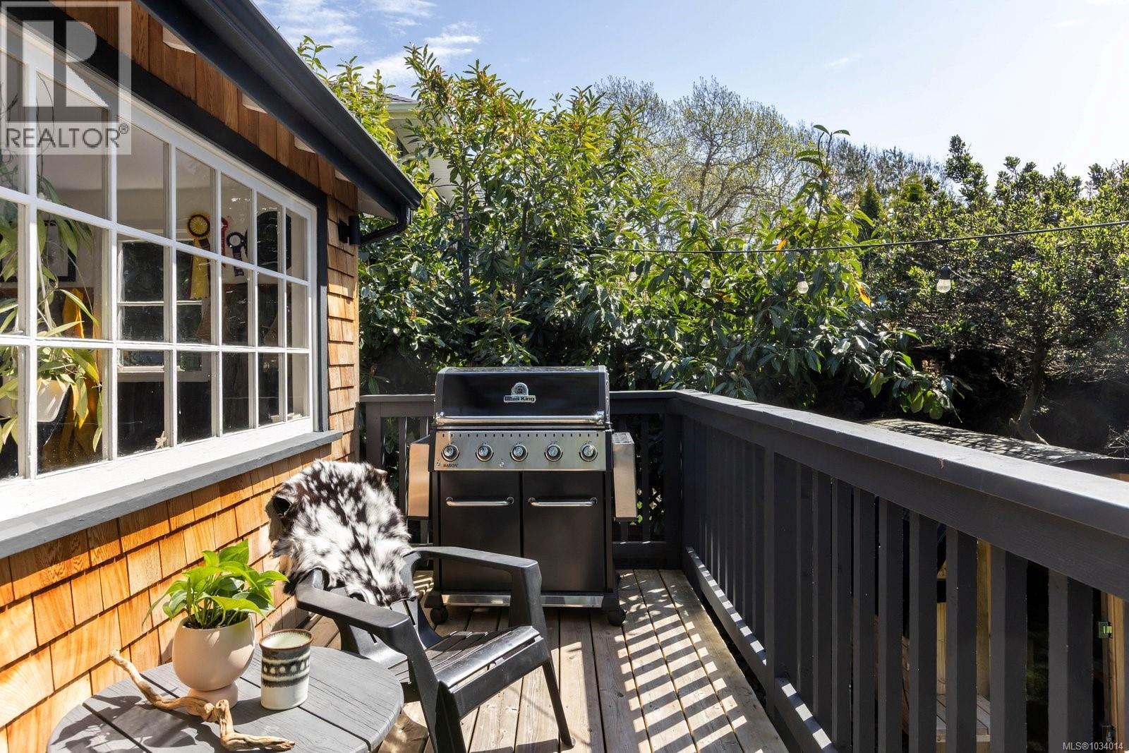  1163 Chapman Street, Victoria