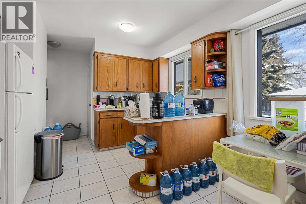 2812 24 Street NW - 13