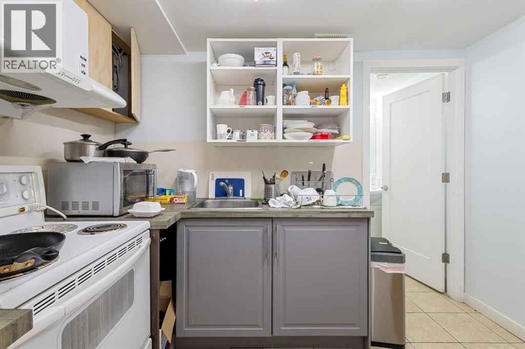 2812 24 Street NW - 32