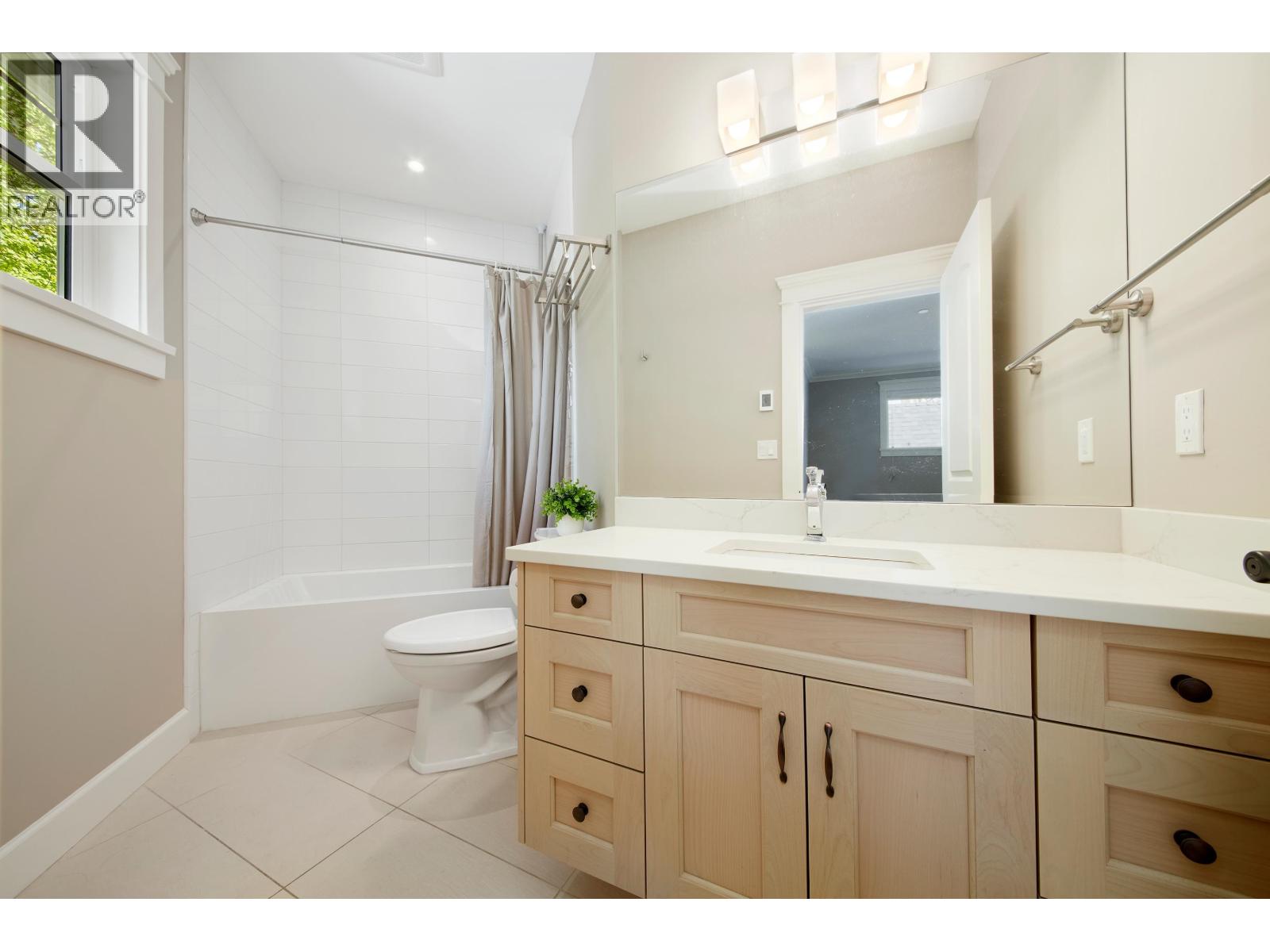 24341 124 AVENUE, Maple Ridge