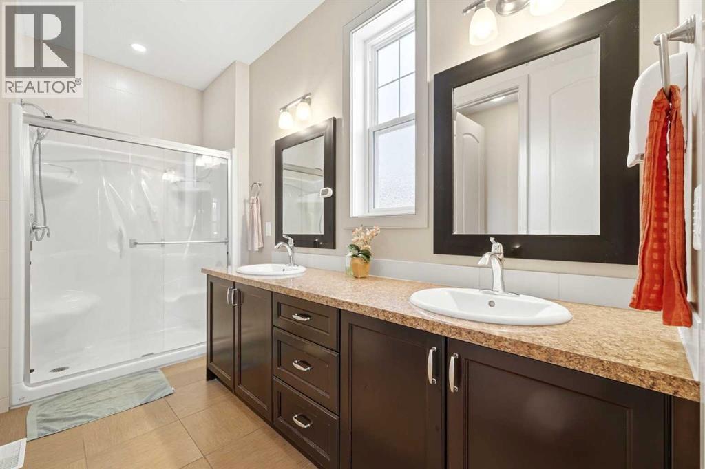 115 Fifth Avenue W — photo 32