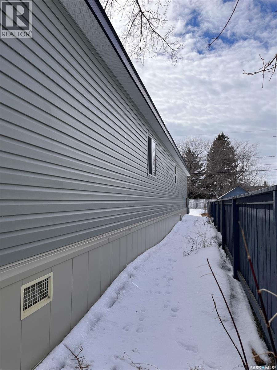 218 4th STREET N - 2