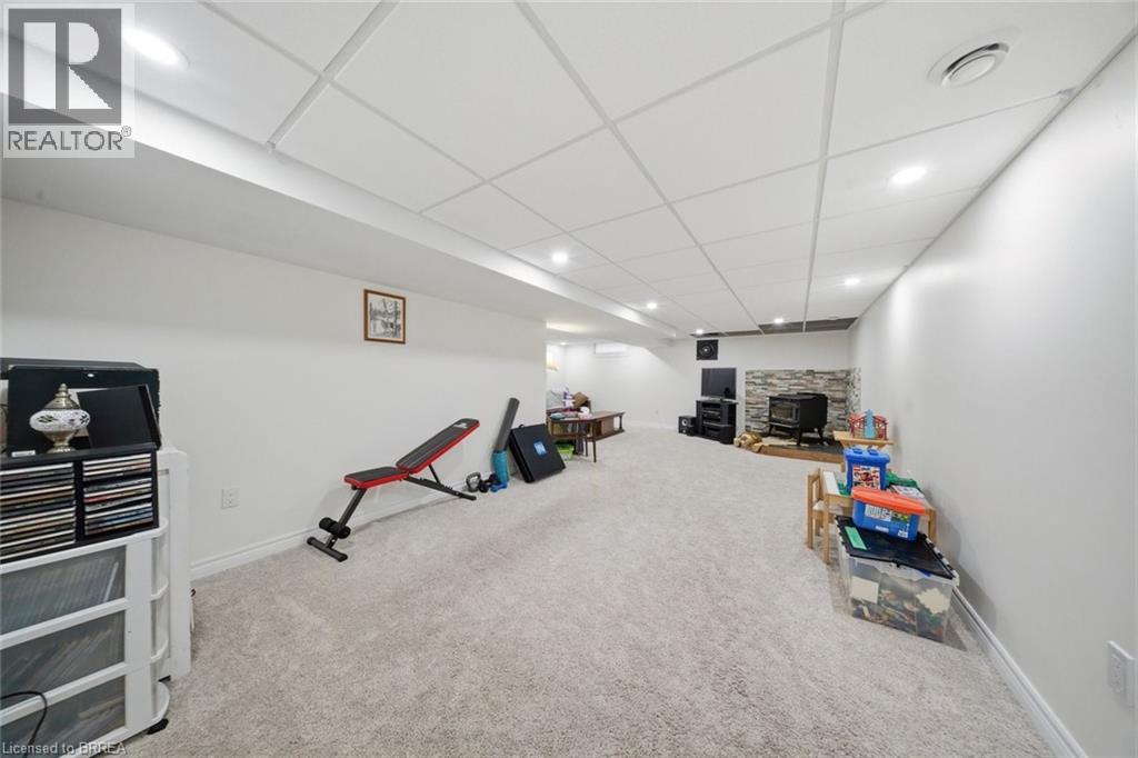 13 MACKAY Avenue - 20