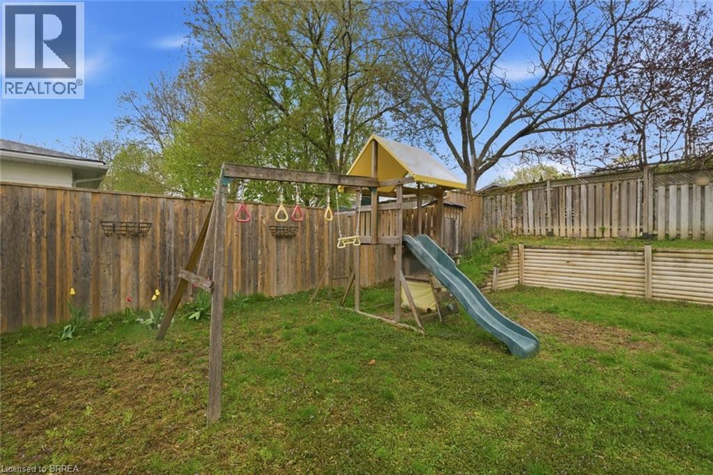 13 MACKAY Avenue - 31
