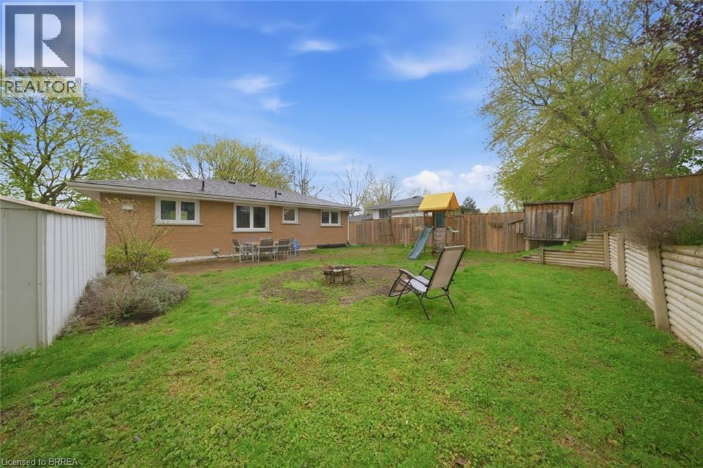 13 MACKAY Avenue - 34