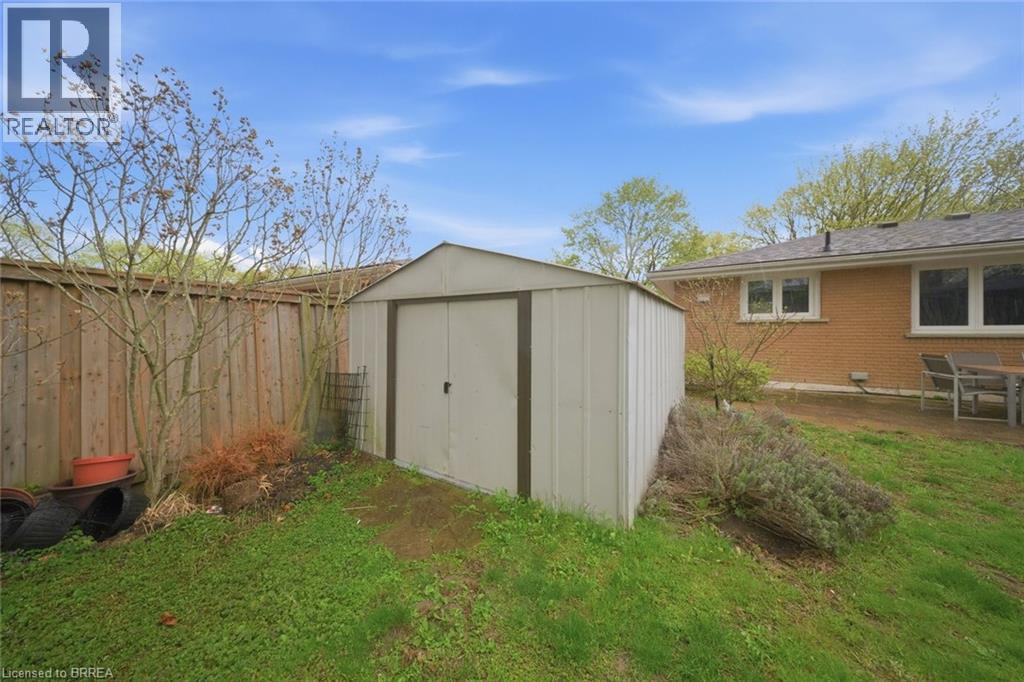 13 MACKAY Avenue - 35