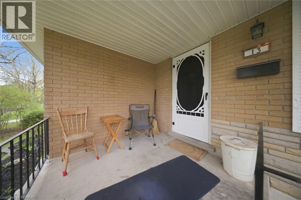 13 MACKAY Avenue - 5