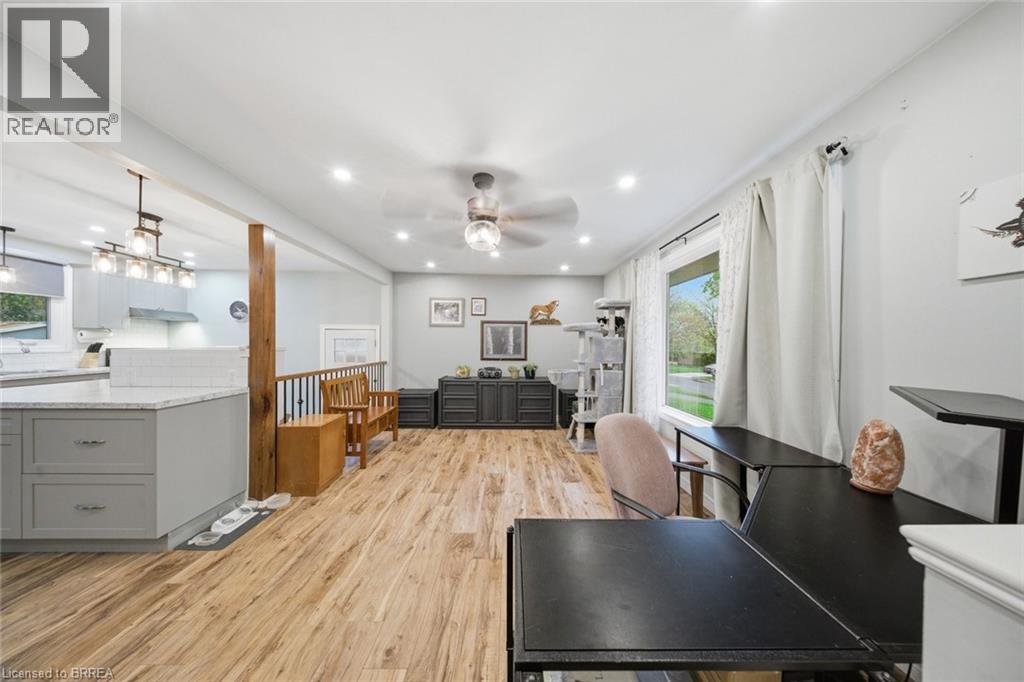 13 MACKAY Avenue - 8