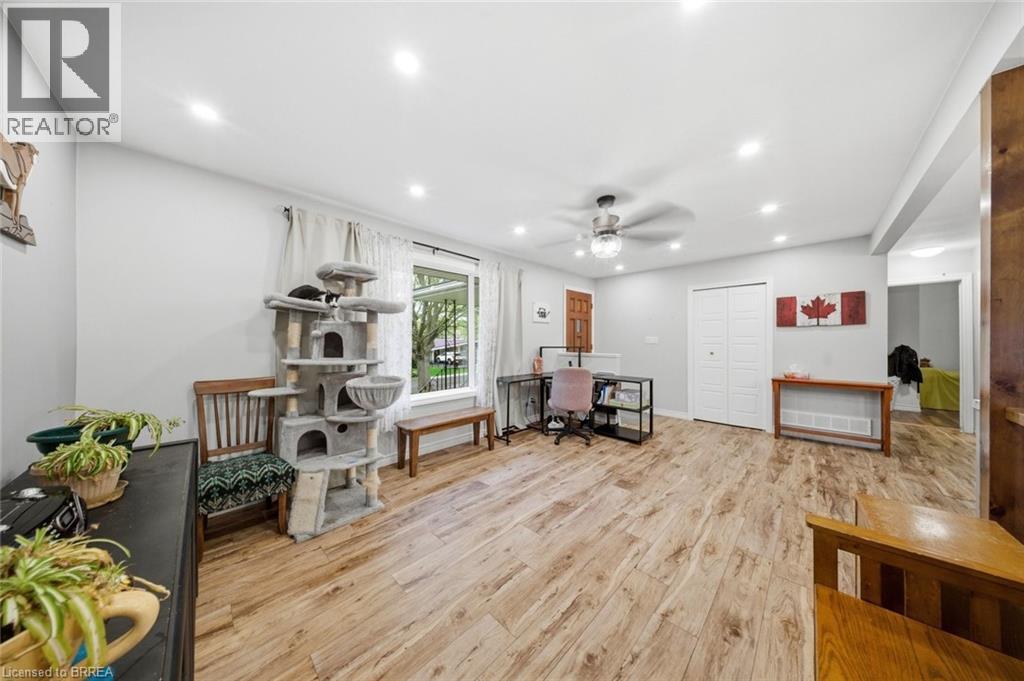 13 MACKAY Avenue - 9
