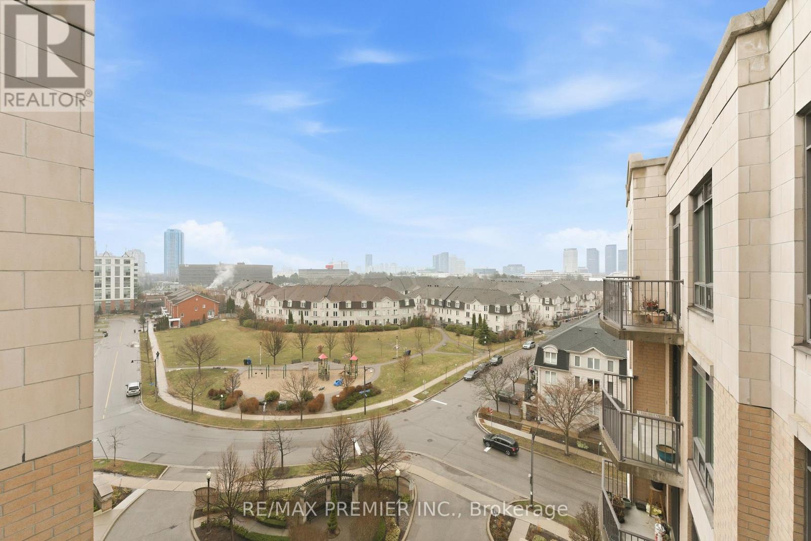 #PH20 16 DALLIMORE CIRCLE - 28
