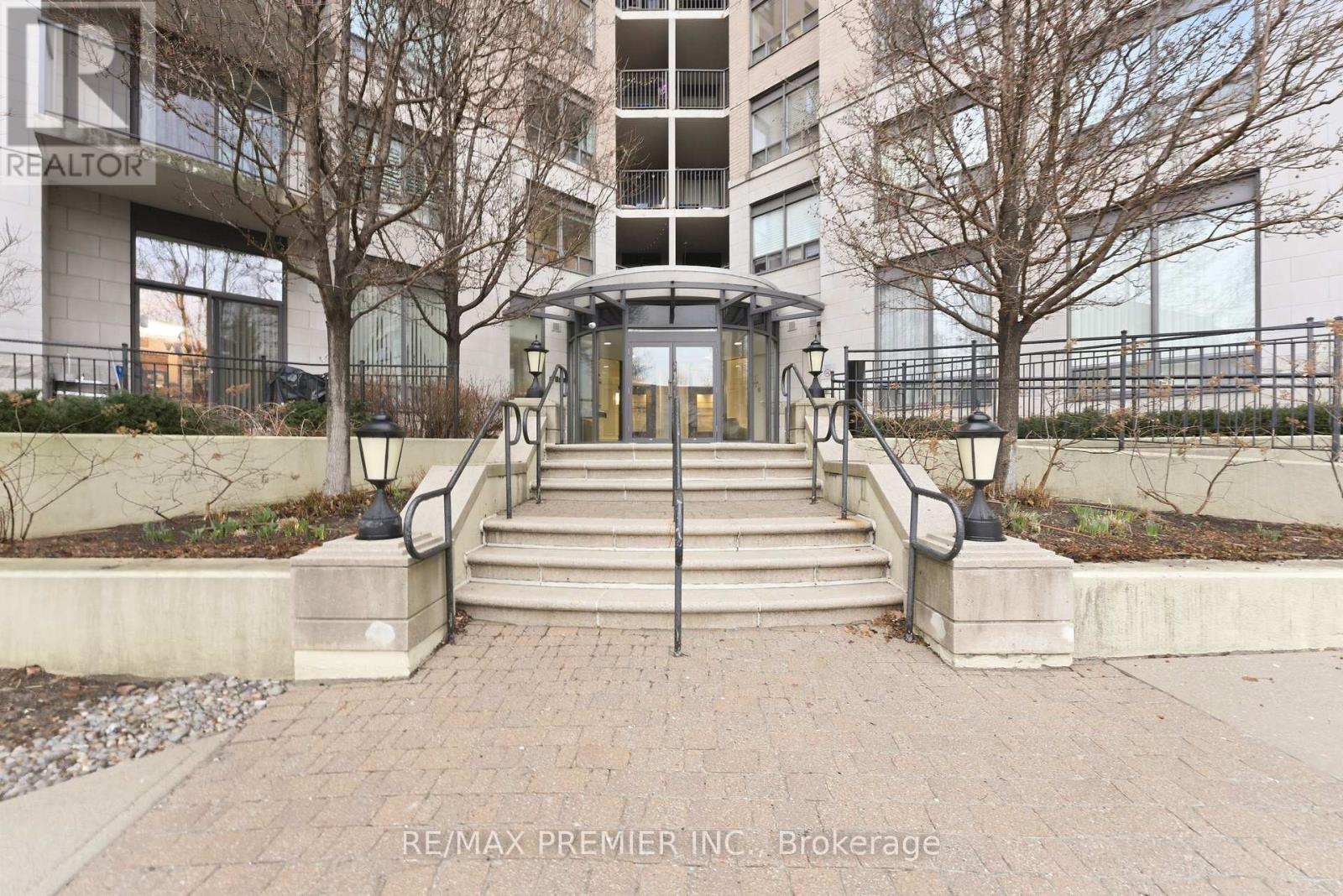 #PH20 16 DALLIMORE CIRCLE - 4
