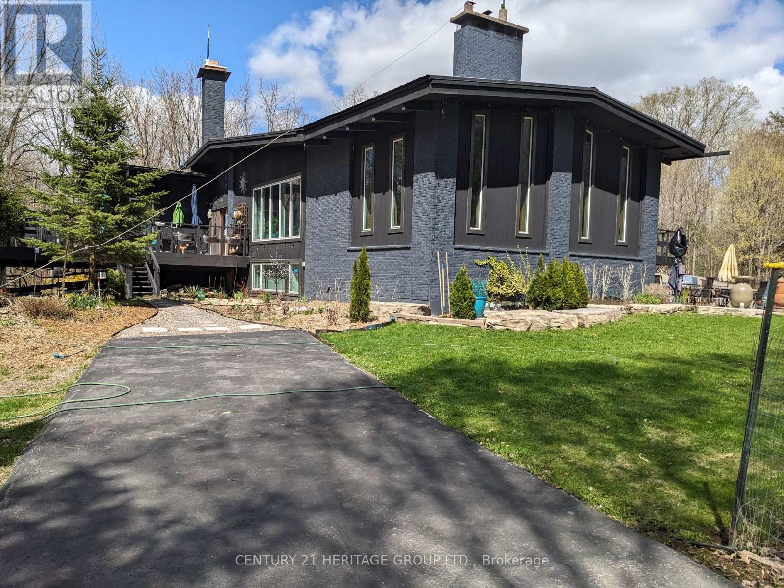 4074 ST. JOHN'S SIDE ROAD - 4