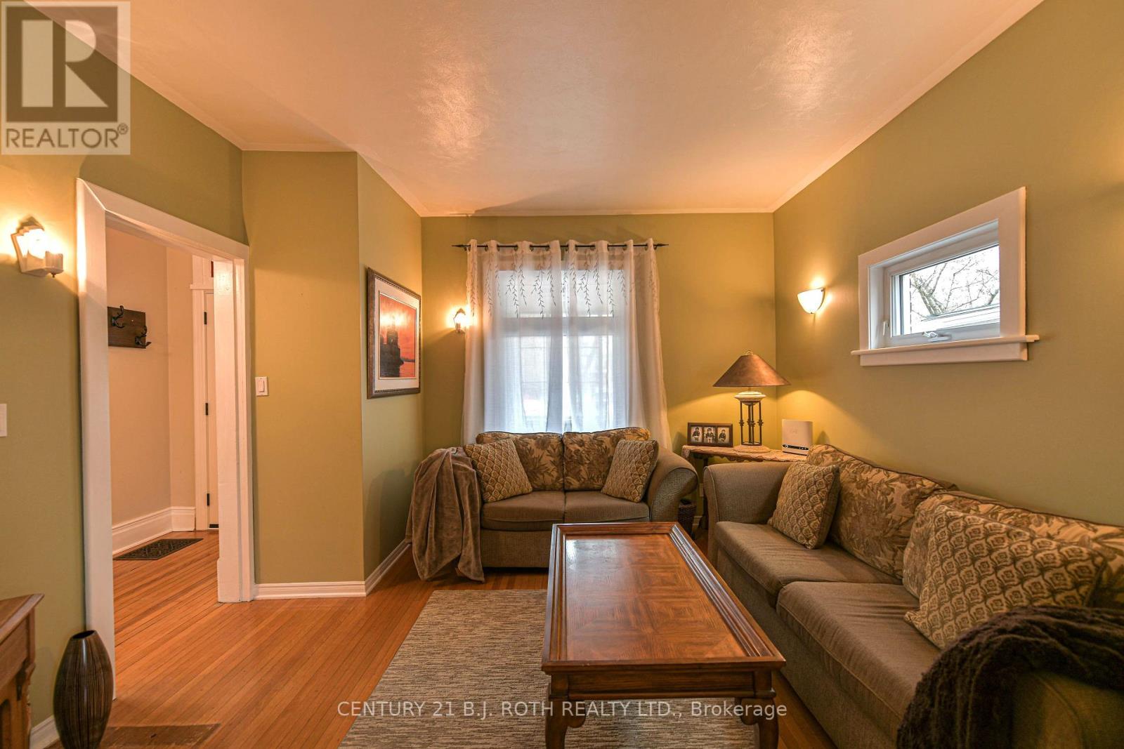 45 ALBERT STREET N - 14