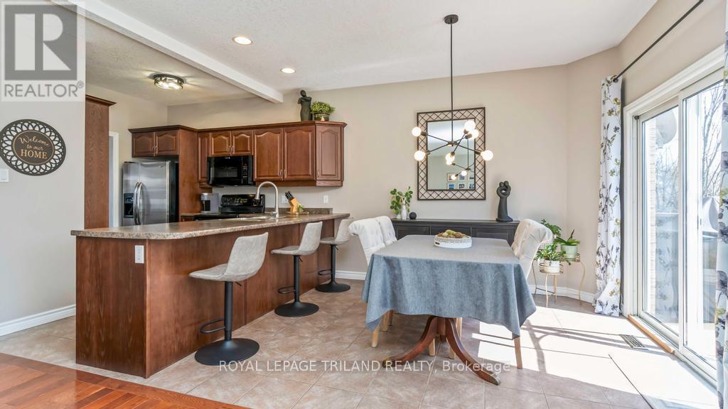 10 PRESPA COURT Property Photo