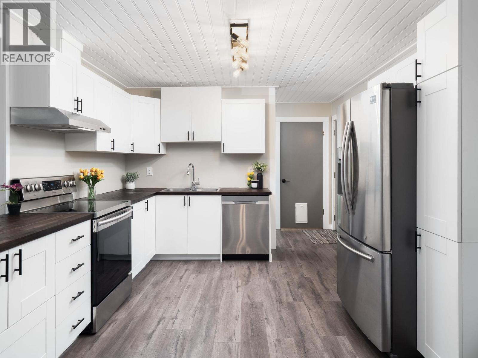 Kitchen of 4141 WEISBROD ROAD · Prince George, BC