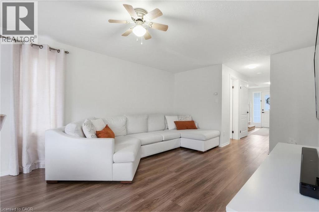 86 BROOKMEAD Street, Elmira, Ontario, N3B3L9 — Photo 3