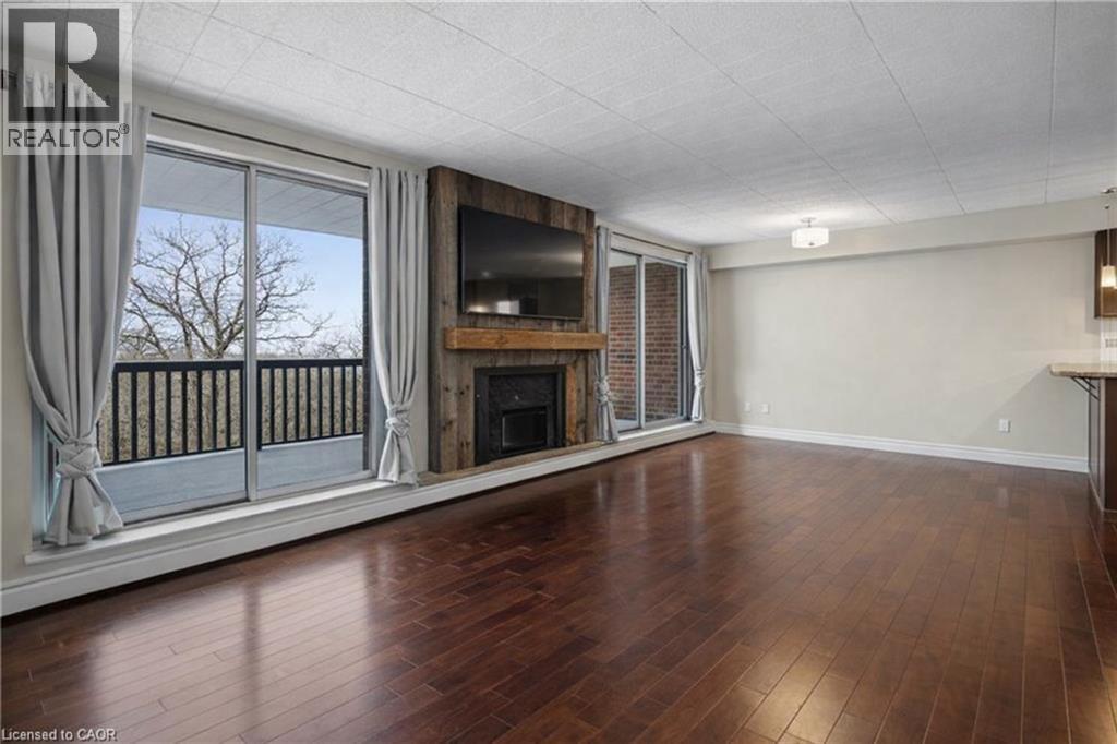 #52 63 CONROY Crescent - 8