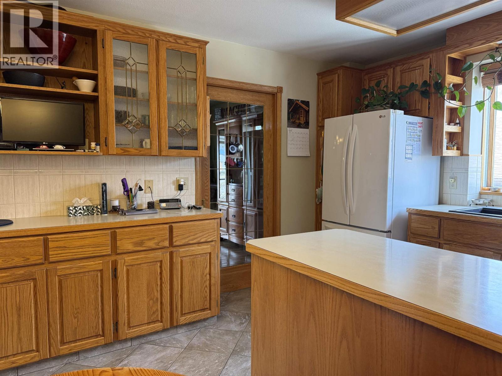 Photo 11 of 40 — 785 IRWIN STREET · Prince George, BC