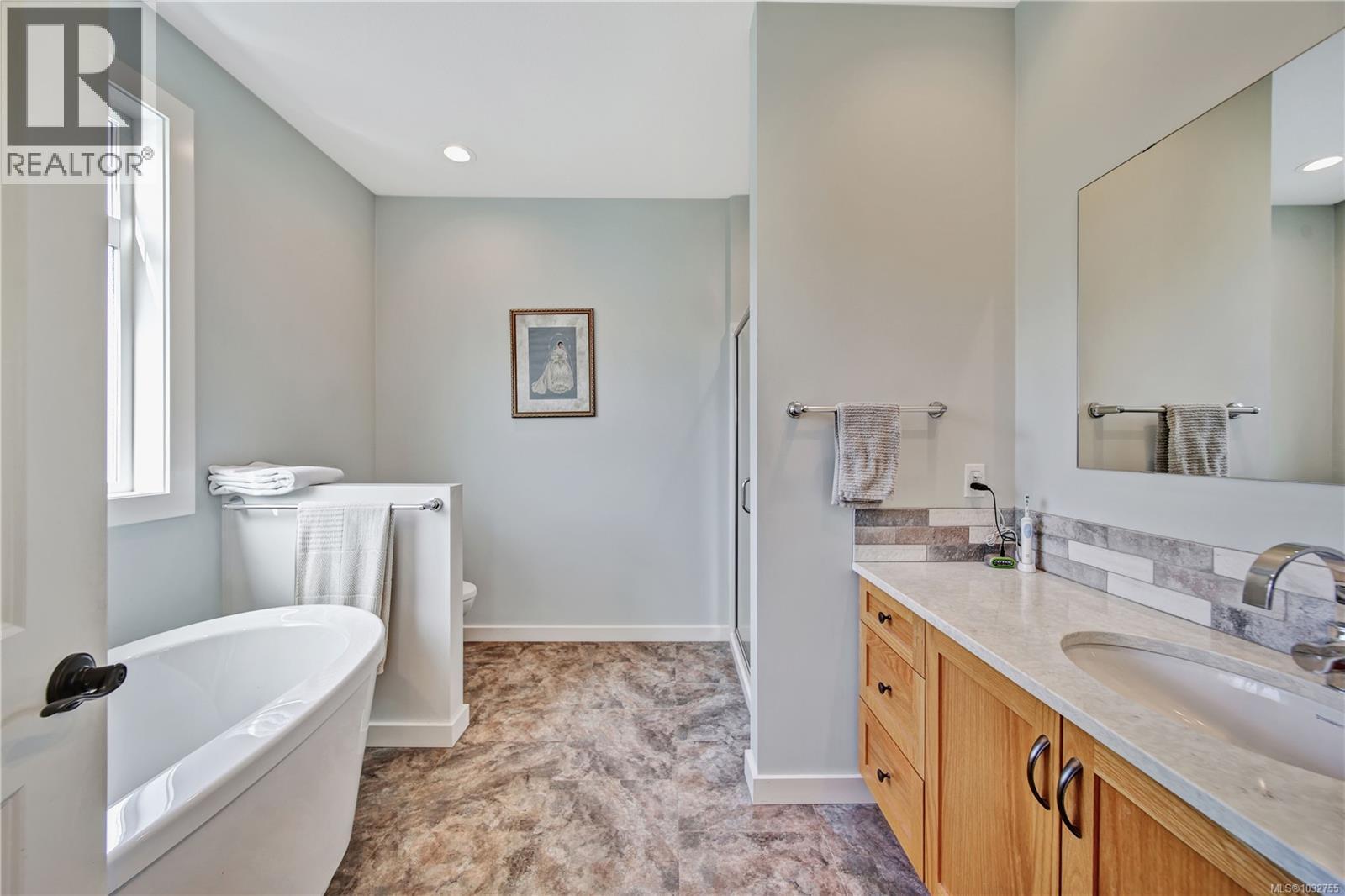 6593 Vista Rd, Port Alberni