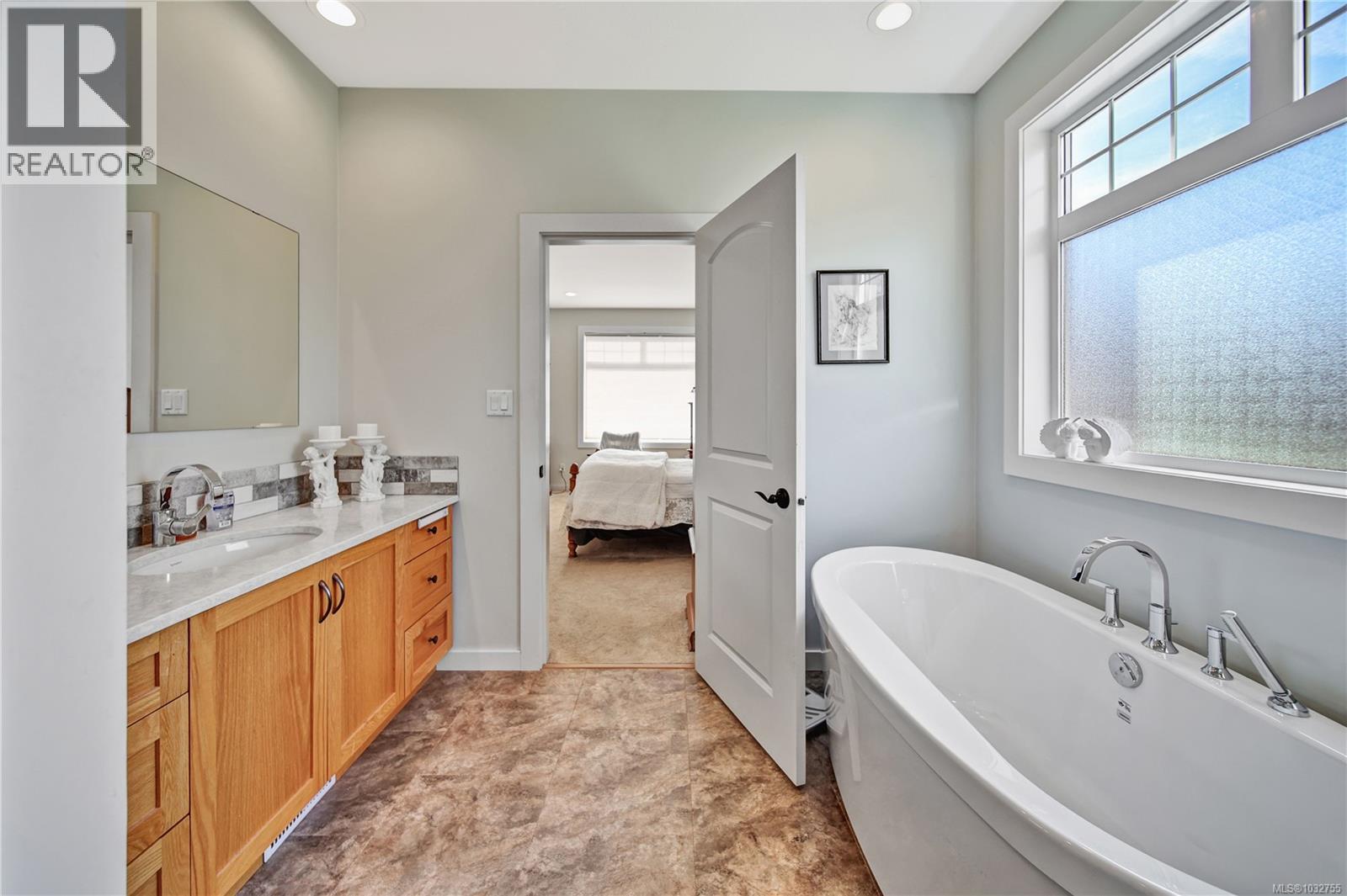 6593 Vista Rd, Port Alberni