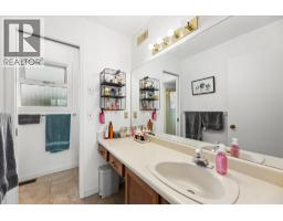 1170 Wintergreen Crescent, Kelowna, BC V1W3V8 Photo 28