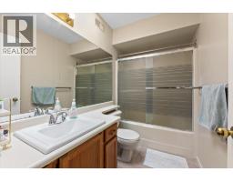 1170 Wintergreen Crescent, Kelowna, BC V1W3V8 Photo 34