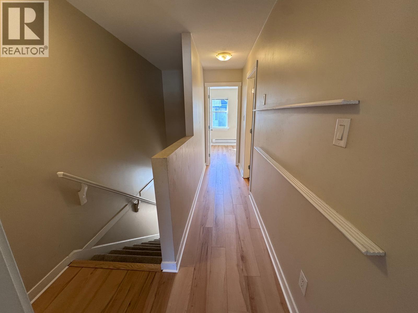 #41 1970 BRAEVIEW Place - 13