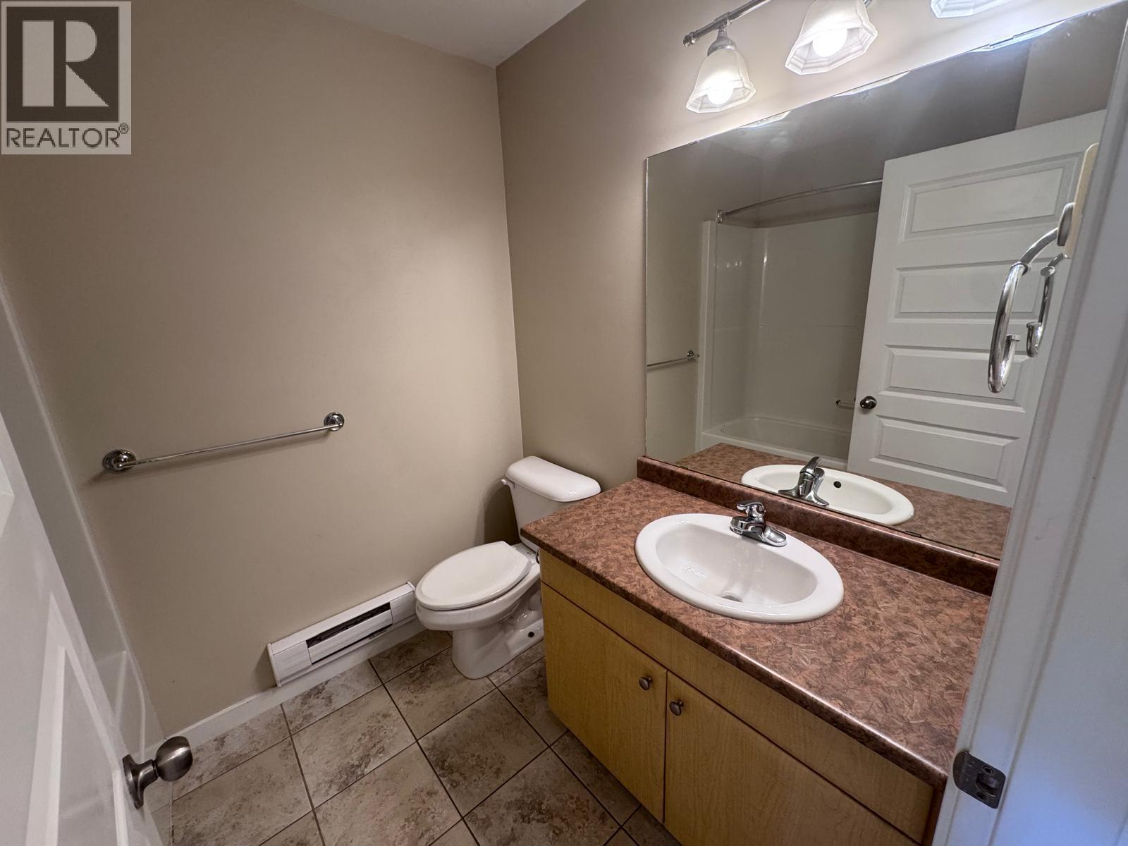 #41 1970 BRAEVIEW Place - 16