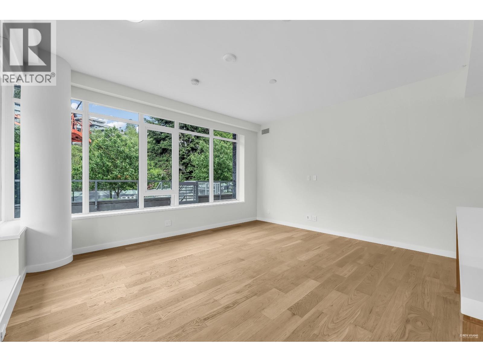 507 788 ARTHUR ERICKSON PLACE, West Vancouver