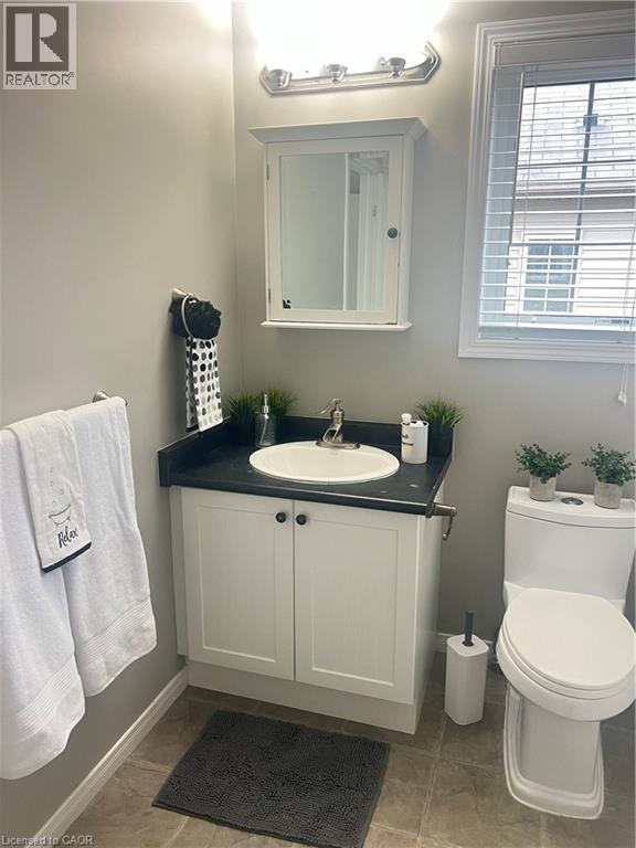 35 MOUNTFORD Drive Unit# 111, Guelph, Ontario, N1E0G6 — Photo 11