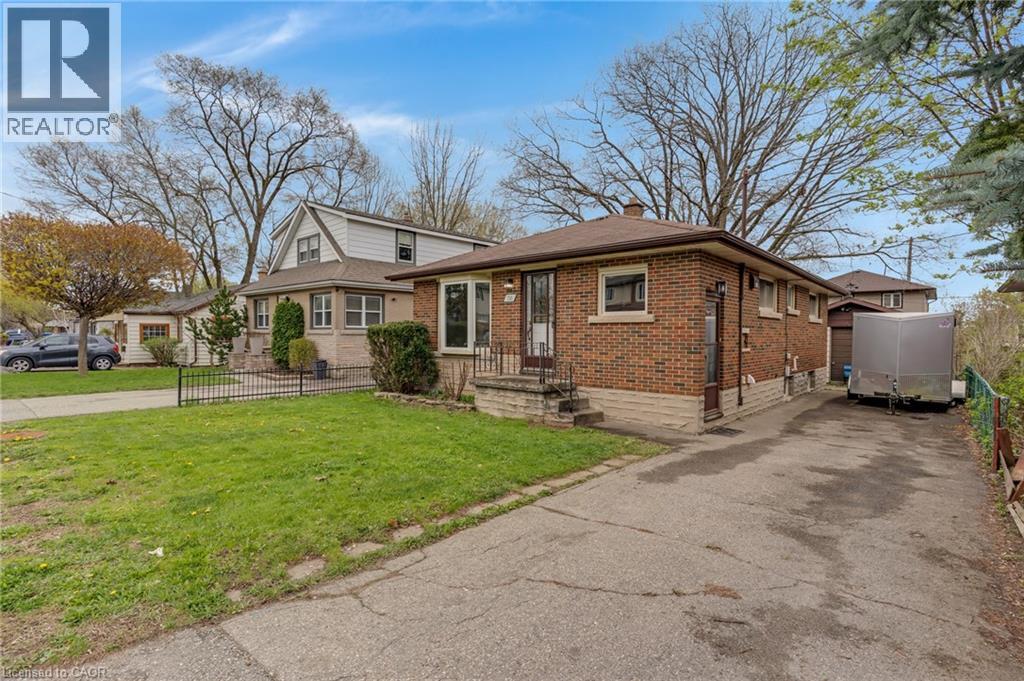 58 AVENUE Road, Cambridge, Ontario, N1R1B9 — Photo 2